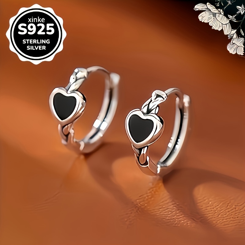 2pcs Black Heart-Shaped Earrings and Pendant Set
